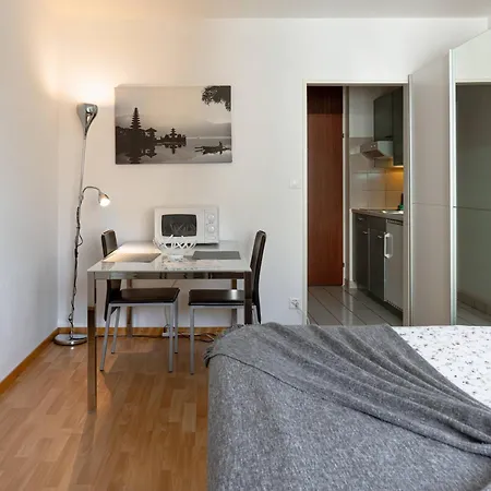 Modern Apartments In The Heart Of Lausanne Exterior photo