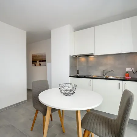 Modern Apartments In The Heart Of Lausanne Exterior photo