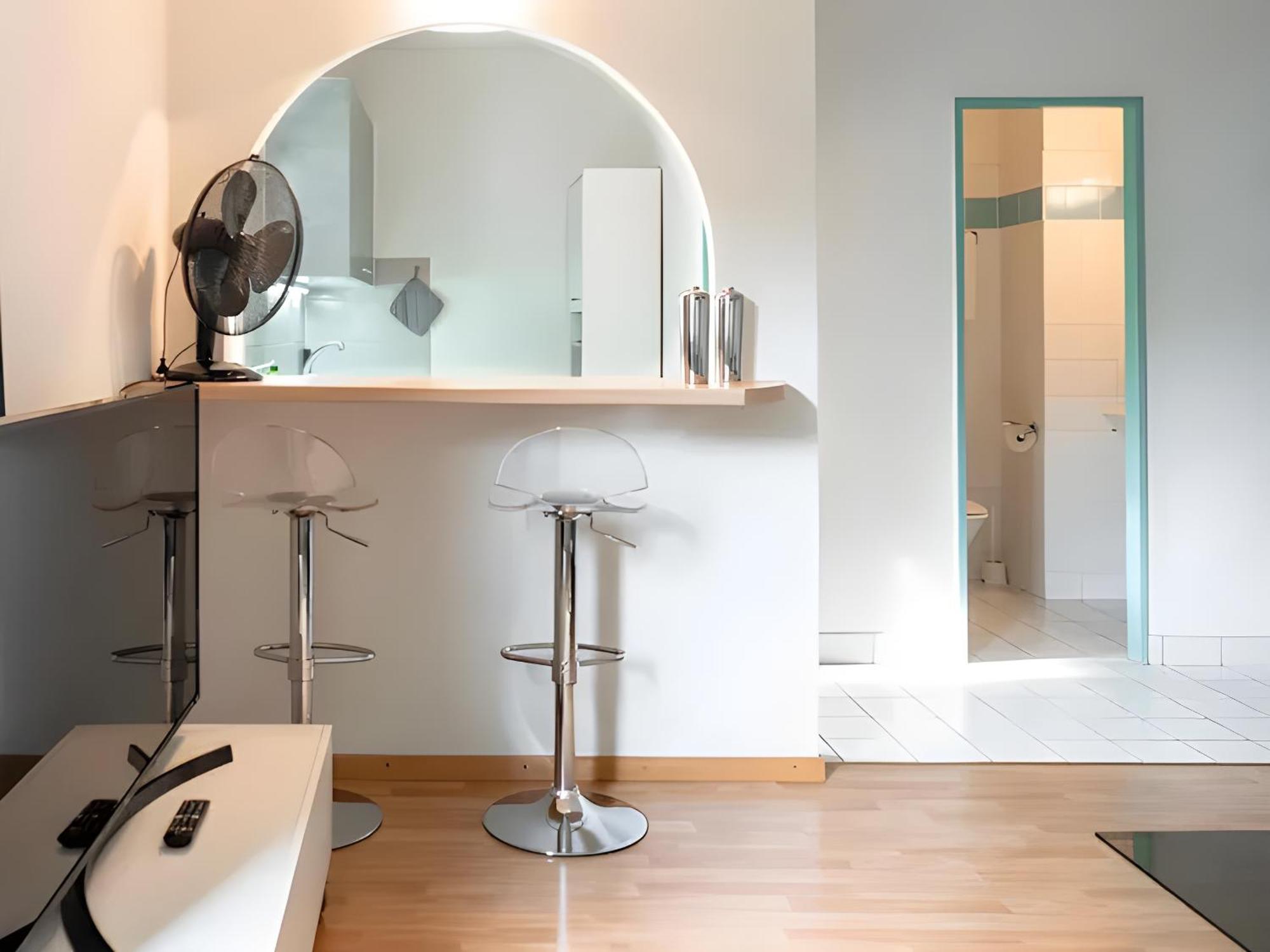 Apartment Modern In The Heart Of *